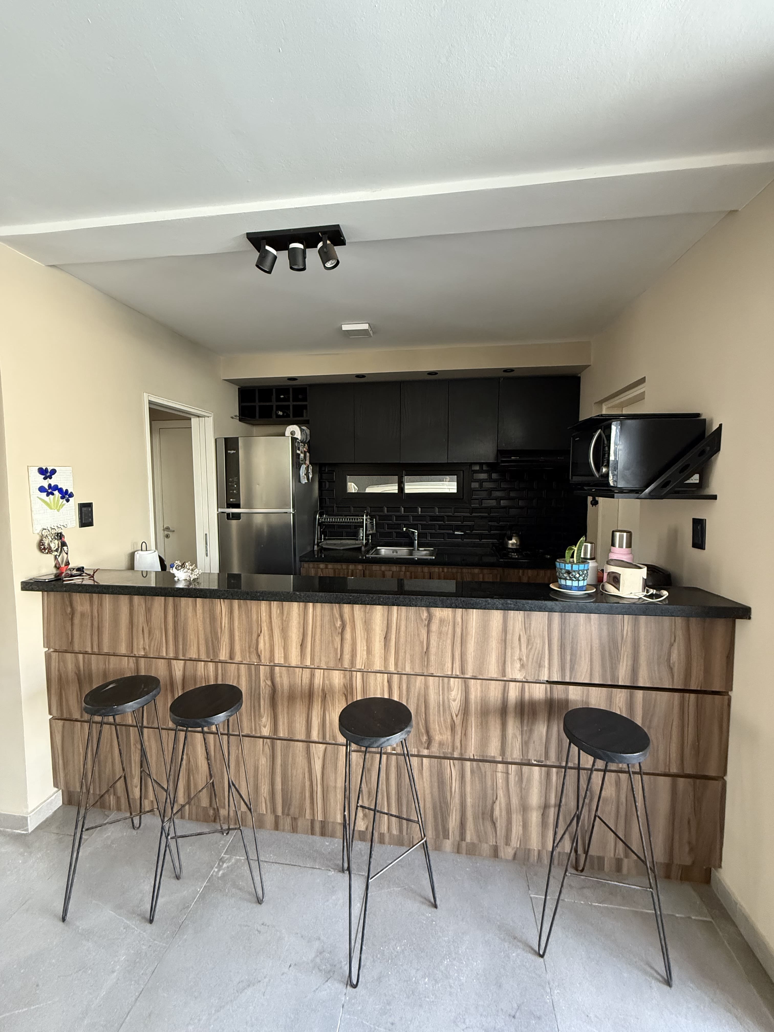 CASA VENTA MIRADORES 1 MANANTIALES CATEGORIA 3DOR PILETA 230m2 cub. 256m2 TERRENO