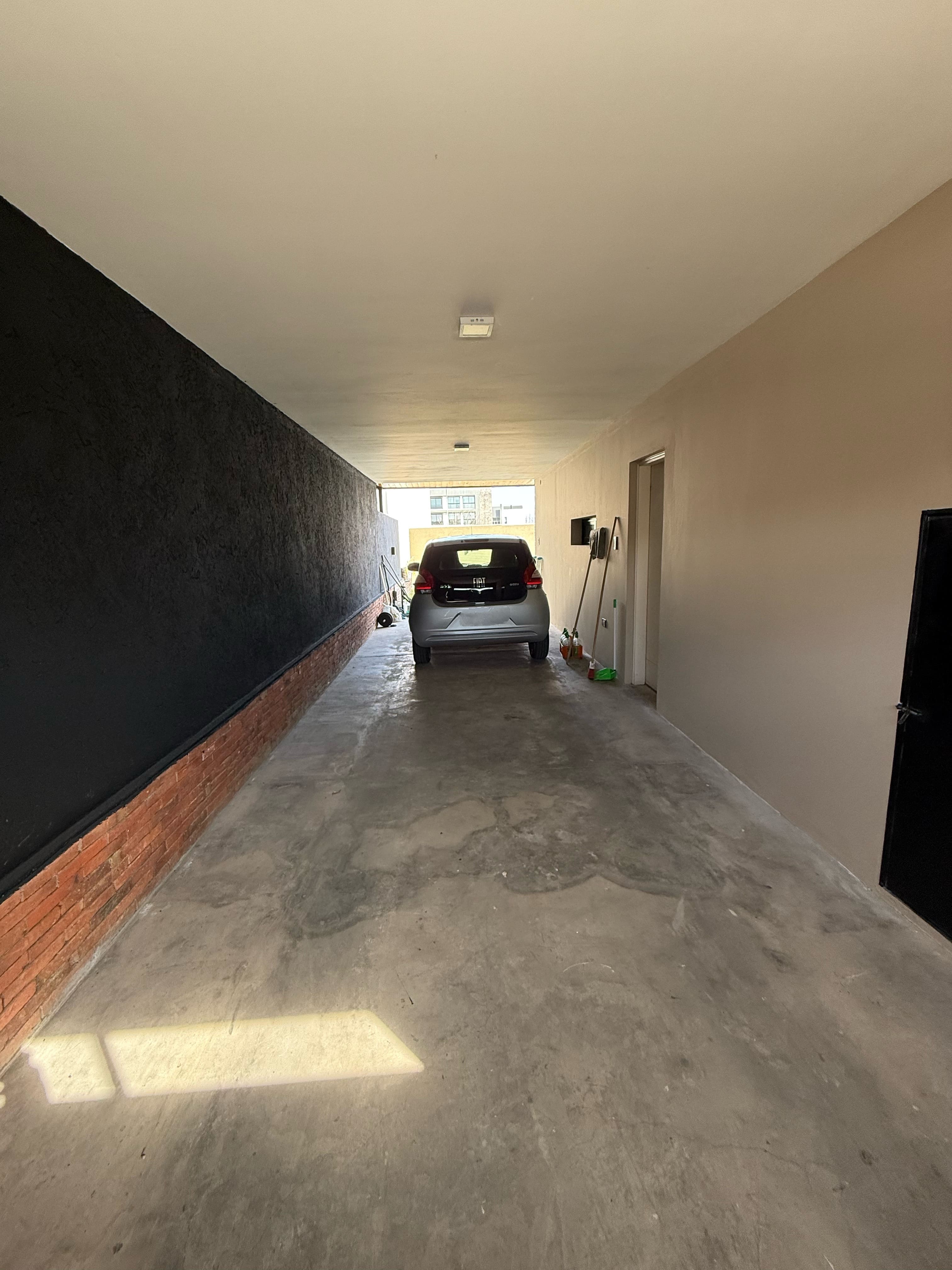CASA VENTA MIRADORES 1 MANANTIALES CATEGORIA 3DOR PILETA 230m2 cub. 256m2 TERRENO