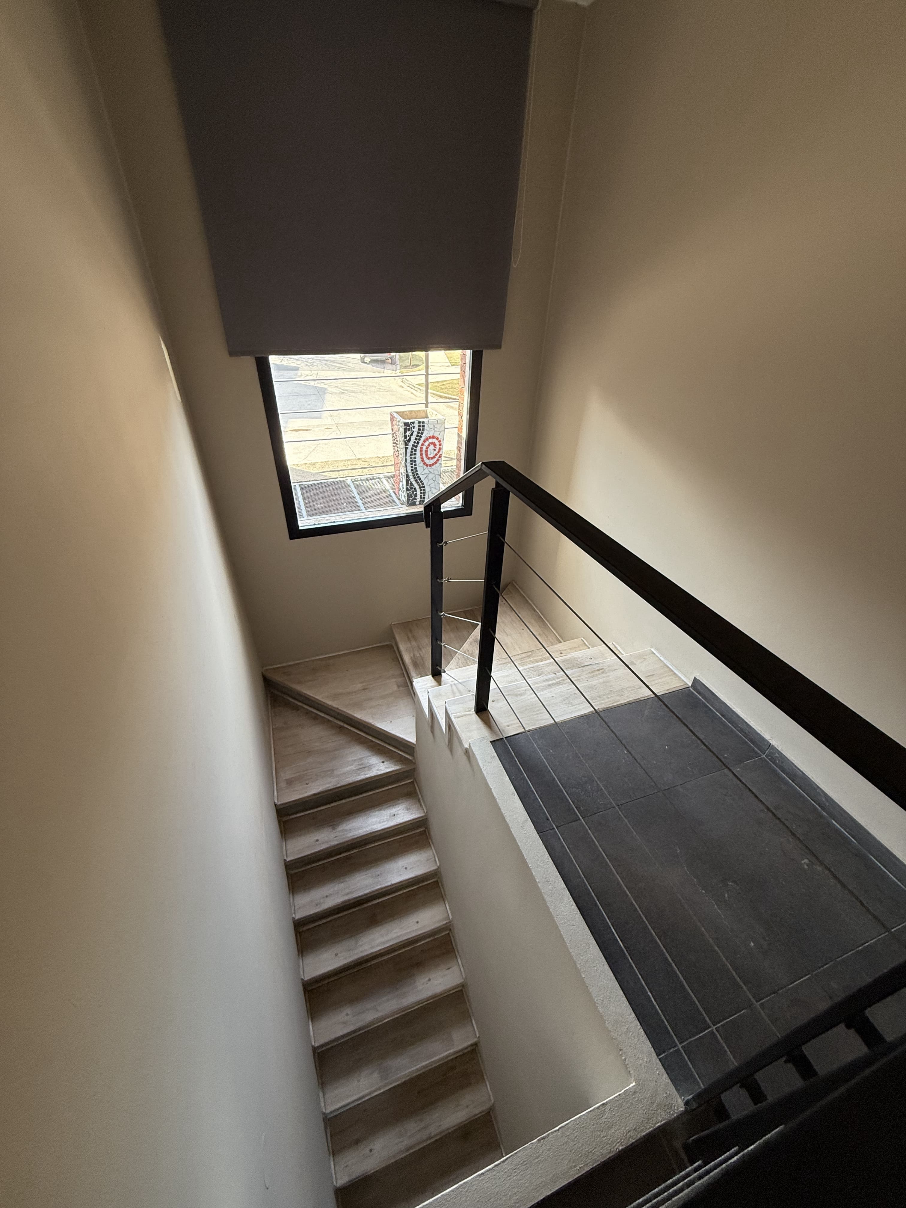 CASA VENTA MIRADORES 1 MANANTIALES CATEGORIA 3DOR PILETA 230m2 cub. 256m2 TERRENO