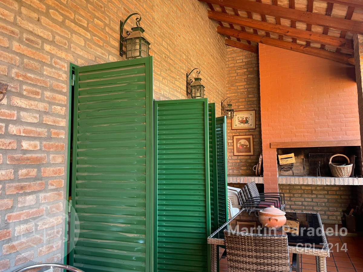 VENDO Casa en Valle del Cerro frente al rio.