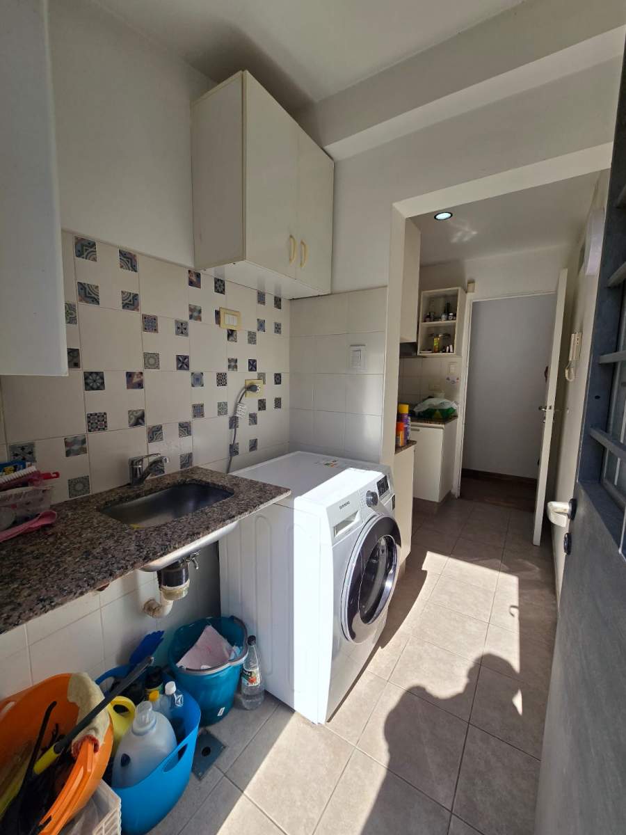 VENDO CASA EN PLANTA BAJA DE 3 DORMITORIOS EN BARRIO JARDIN ESPINOZA!! NO SIGAS SIN VERLA!!