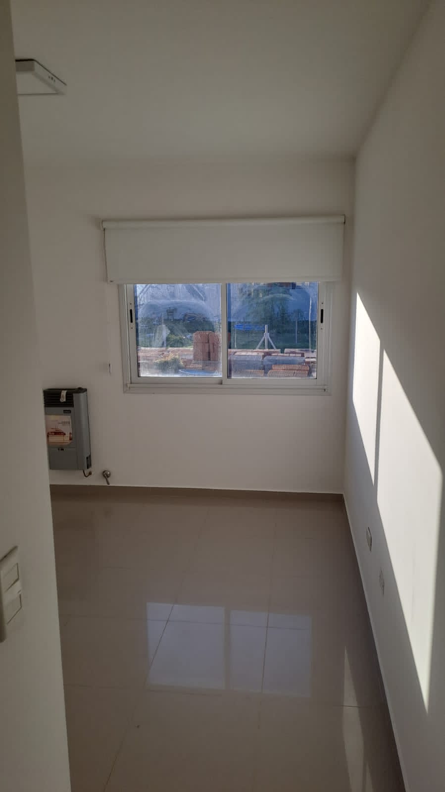 ALQUILER DE DEPTO DUPLEX DE 2 DORMITORIOS- LEONES