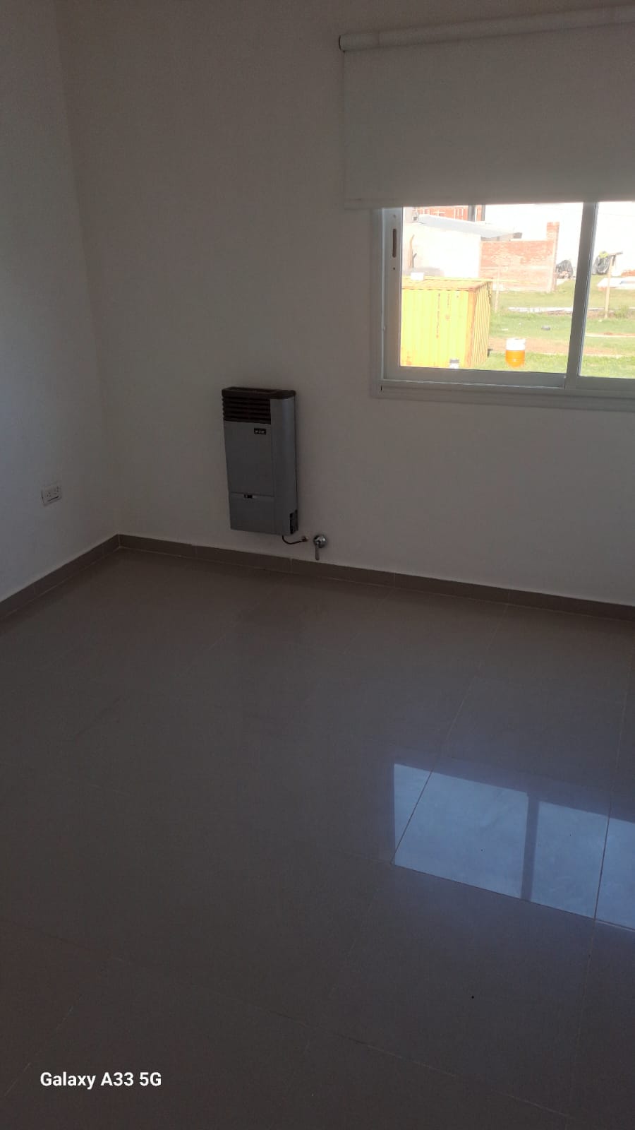 ALQUILER DE DEPTO DUPLEX DE 2 DORMITORIOS- LEONES