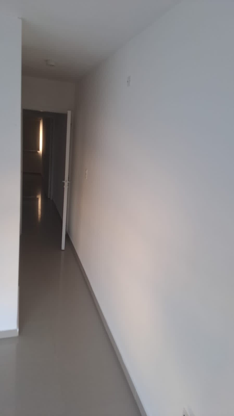 ALQUILER DE DEPTO DUPLEX DE 2 DORMITORIOS- LEONES