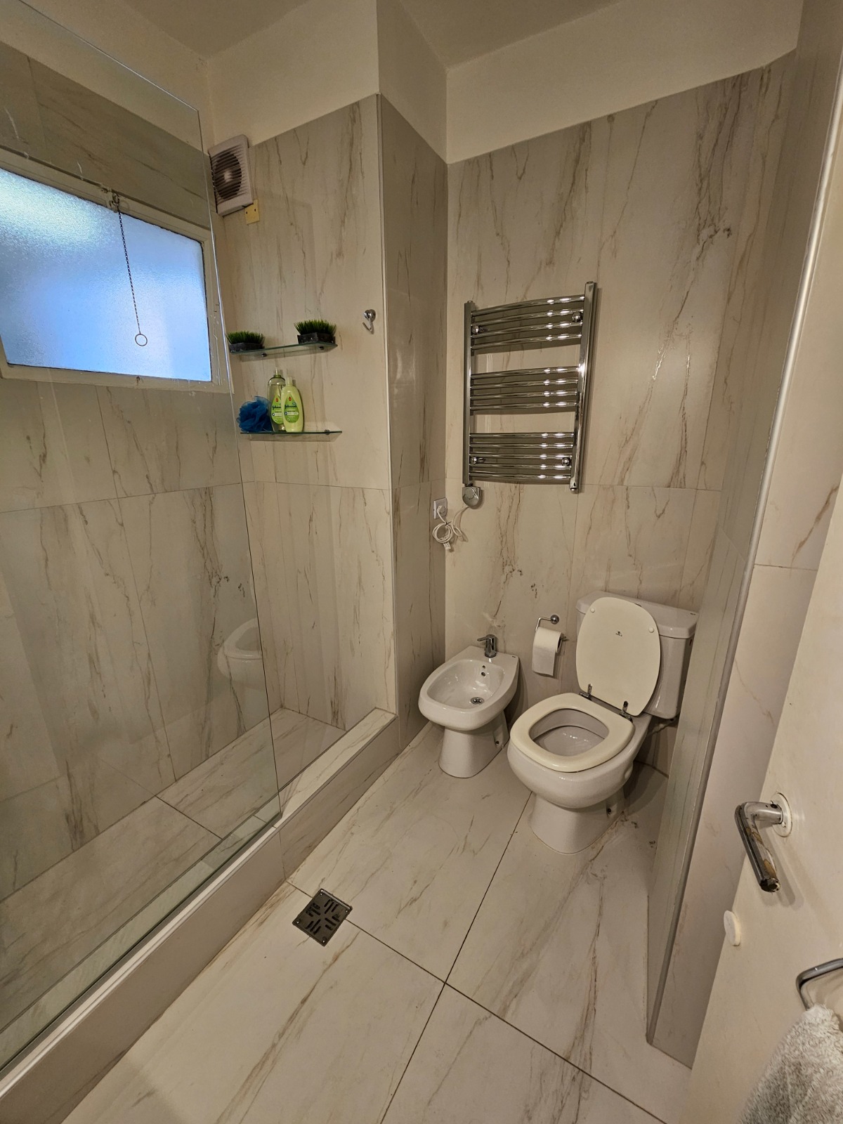 SEMIPISO (DEPTO) EN VENTA - 3 DORMITORIOS, CENTRO