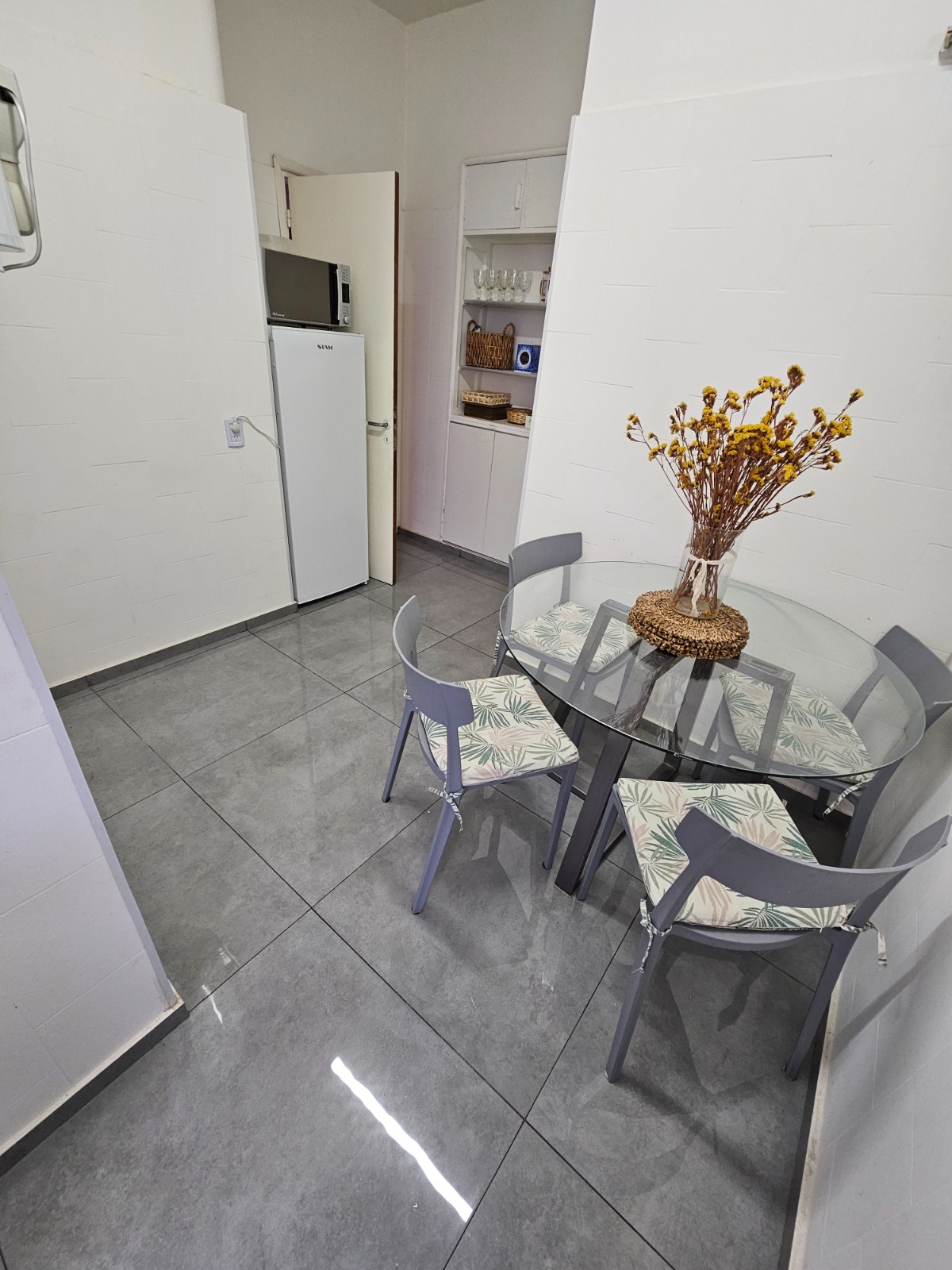 SEMIPISO (DEPTO) EN VENTA - 3 DORMITORIOS, CENTRO