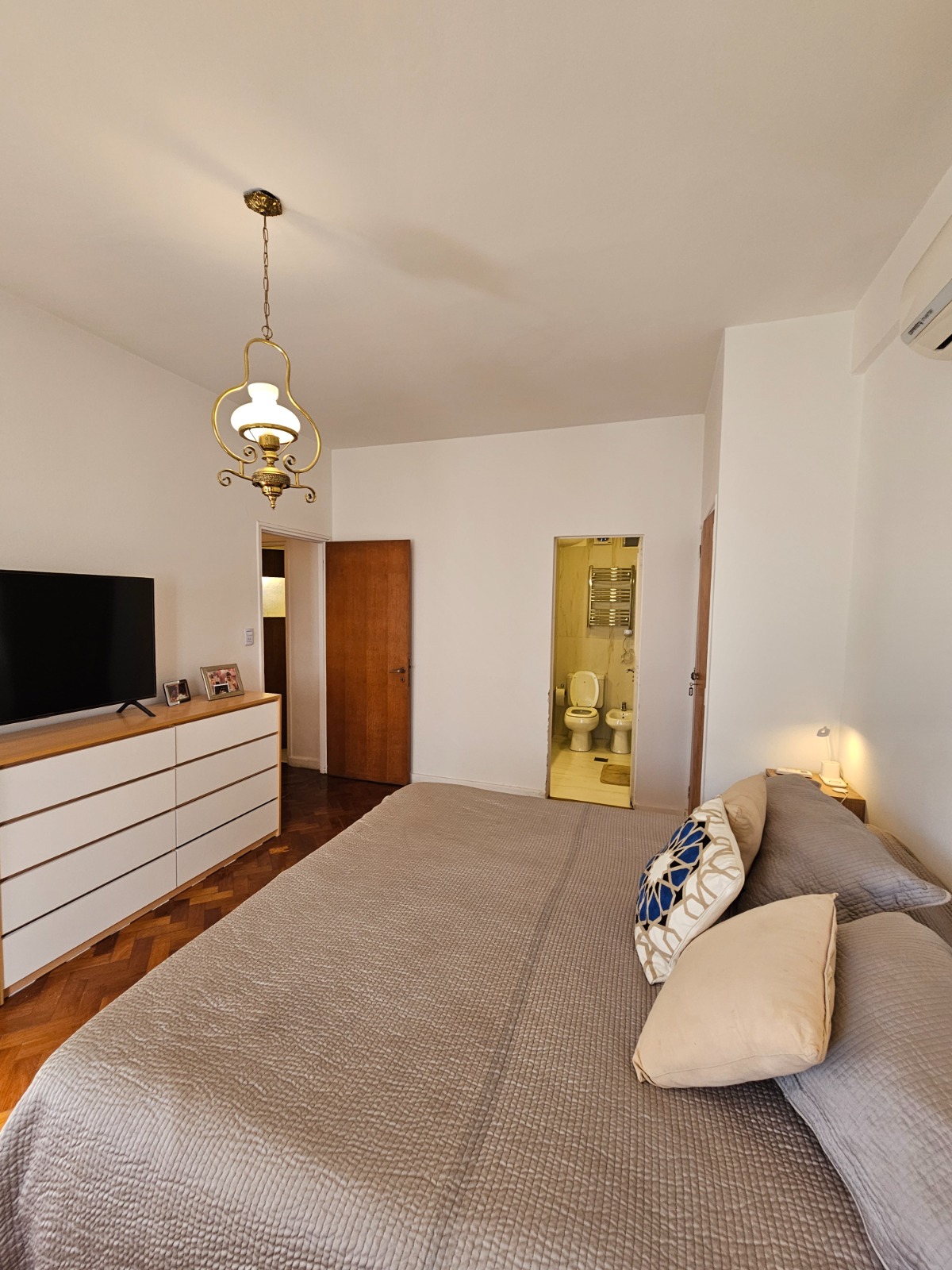 SEMIPISO (DEPTO) EN VENTA - 3 DORMITORIOS, CENTRO