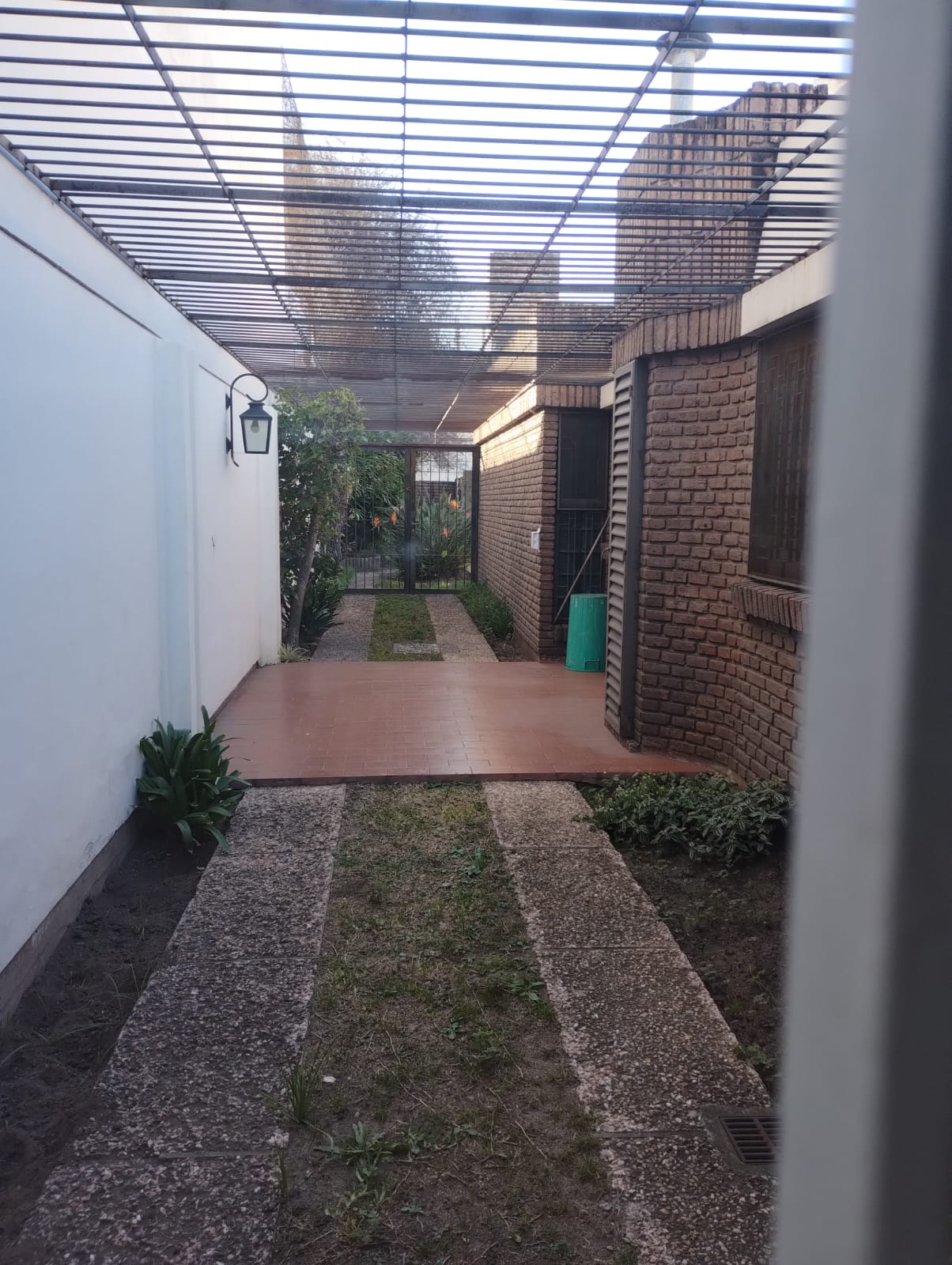 VENTA de CASA EN BGENERAL PAZ CALLE RINCON A 1900