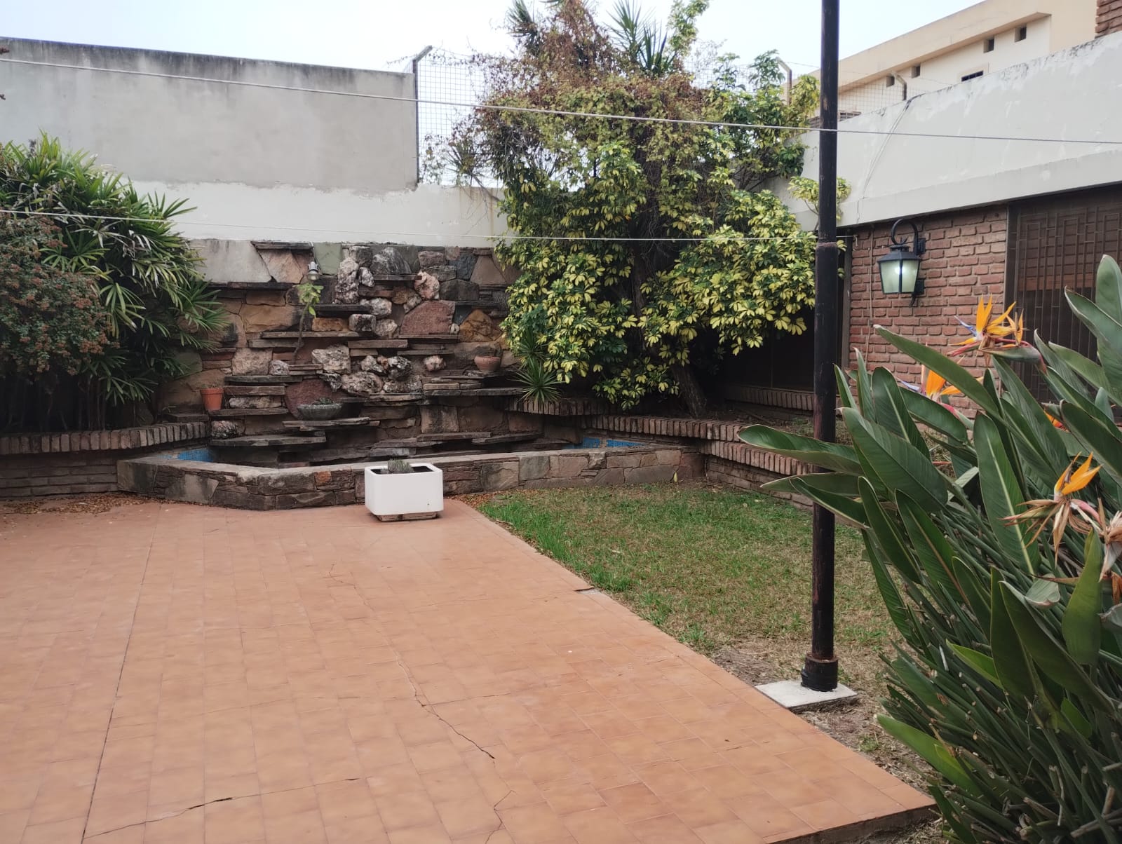VENTA de CASA EN BGENERAL PAZ CALLE RINCON A 1900