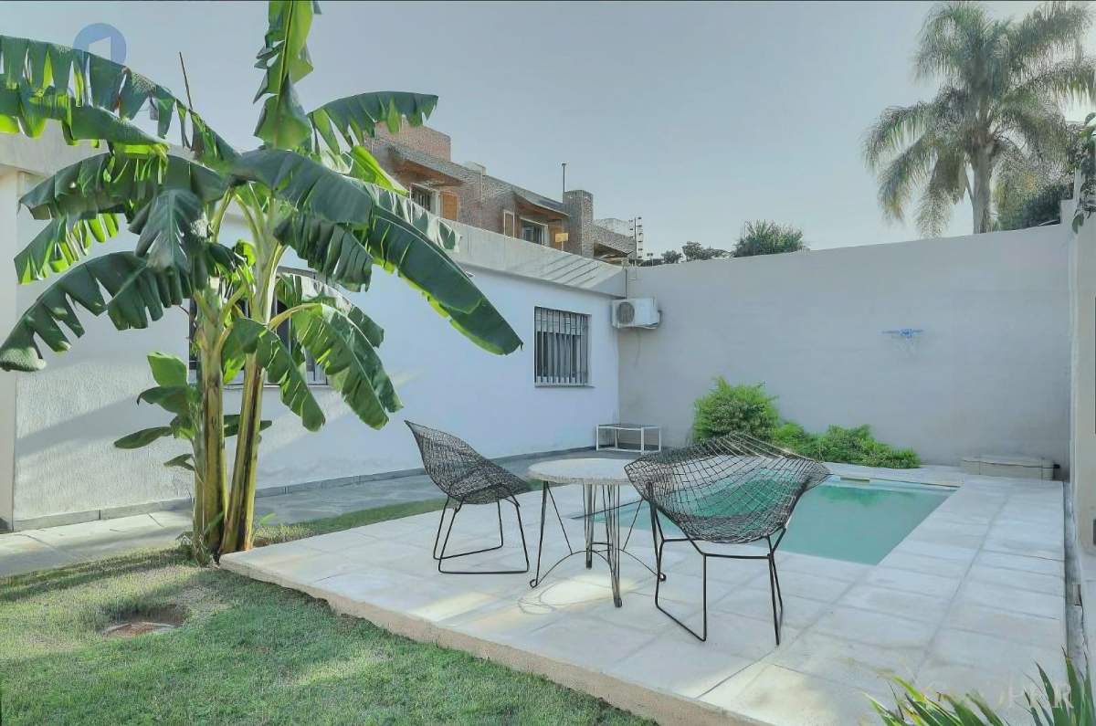 VENTA DE CASA BARRIO URCA  3 DORMITORIOS