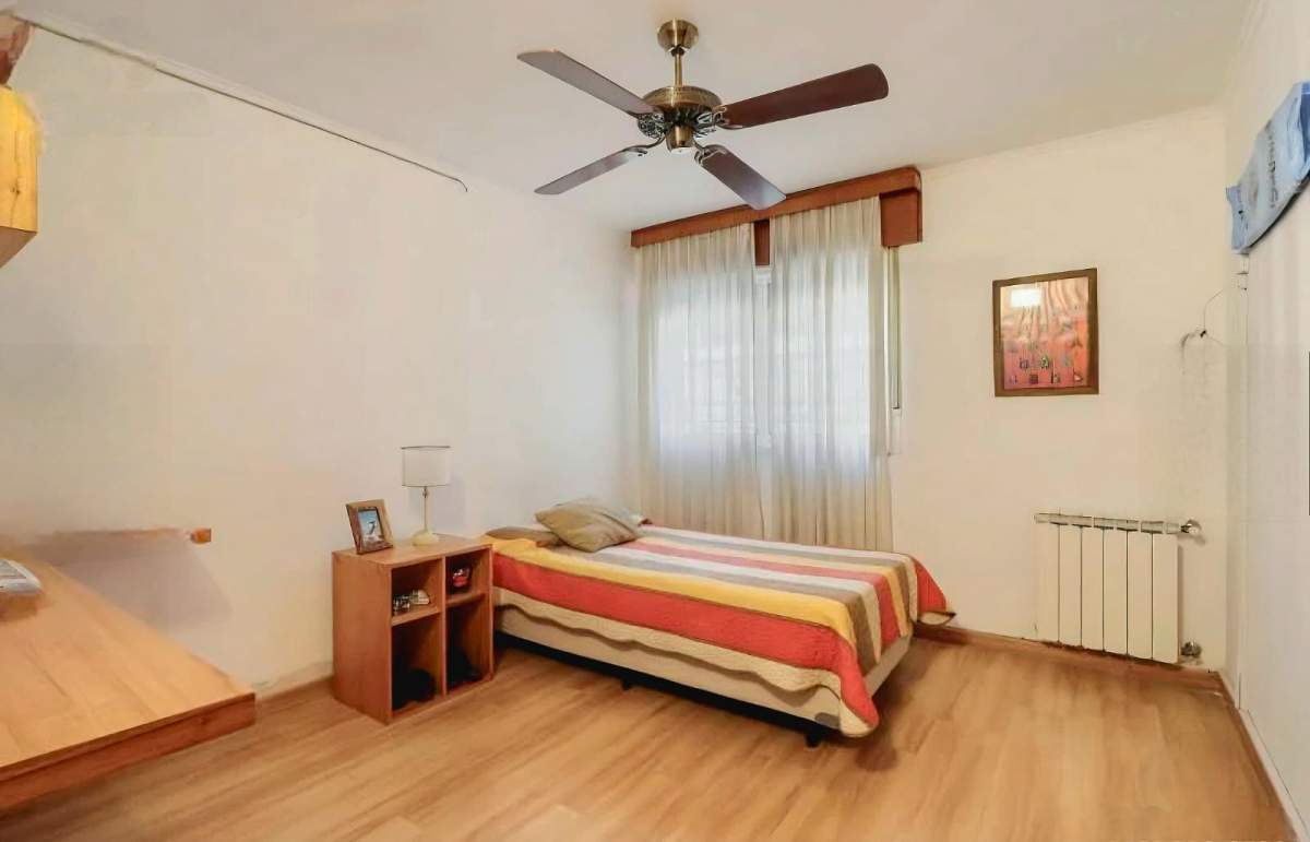 VENTA DE CASA BARRIO URCA  3 DORMITORIOS