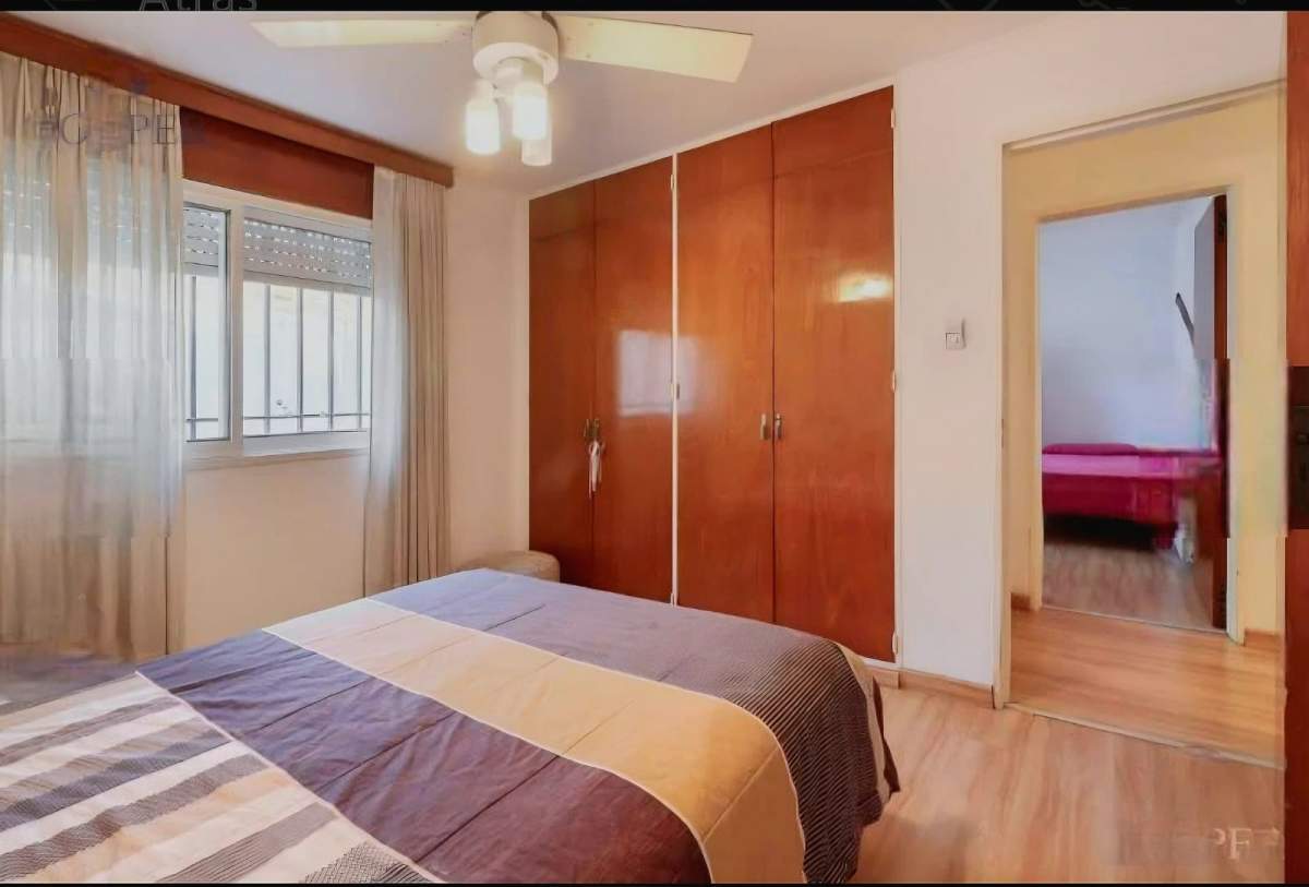 VENTA DE CASA BARRIO URCA  3 DORMITORIOS