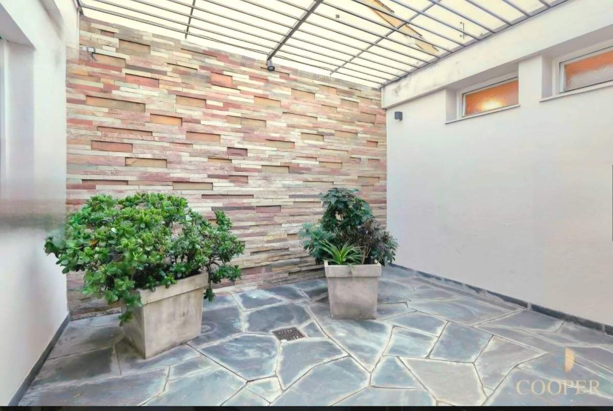 VENTA DE CASA BARRIO URCA  3 DORMITORIOS