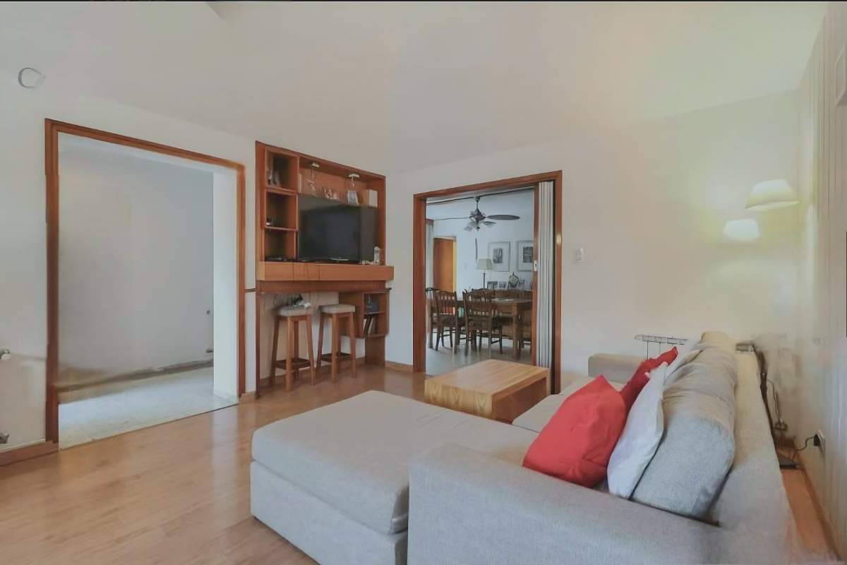 VENTA DE CASA BARRIO URCA  3 DORMITORIOS