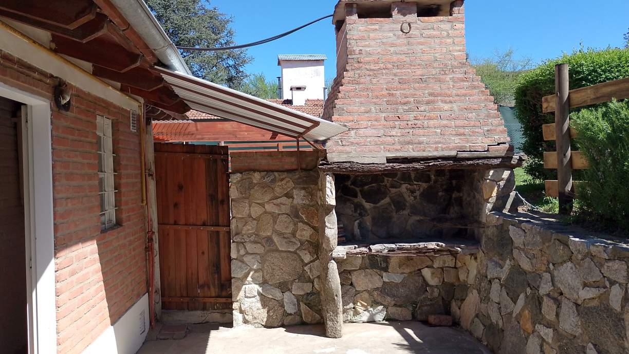 ALQUILER PERMANENTE-2 DORMITORIOS-BLOMA HERMOSA-STA.ROSA DE CALAMUCHITA