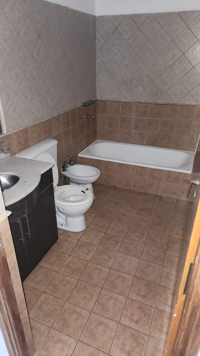 Excelente ubicación a mts del centro - 1 Dormitorio en PB