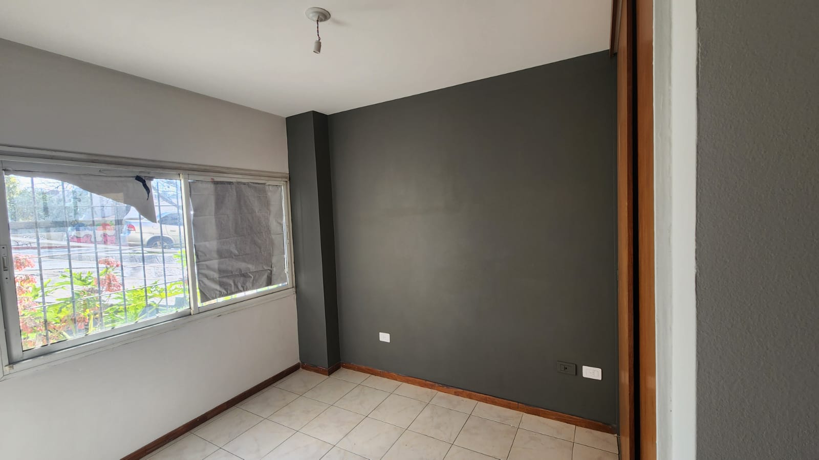 Excelente ubicación a mts del centro - 1 Dormitorio en PB