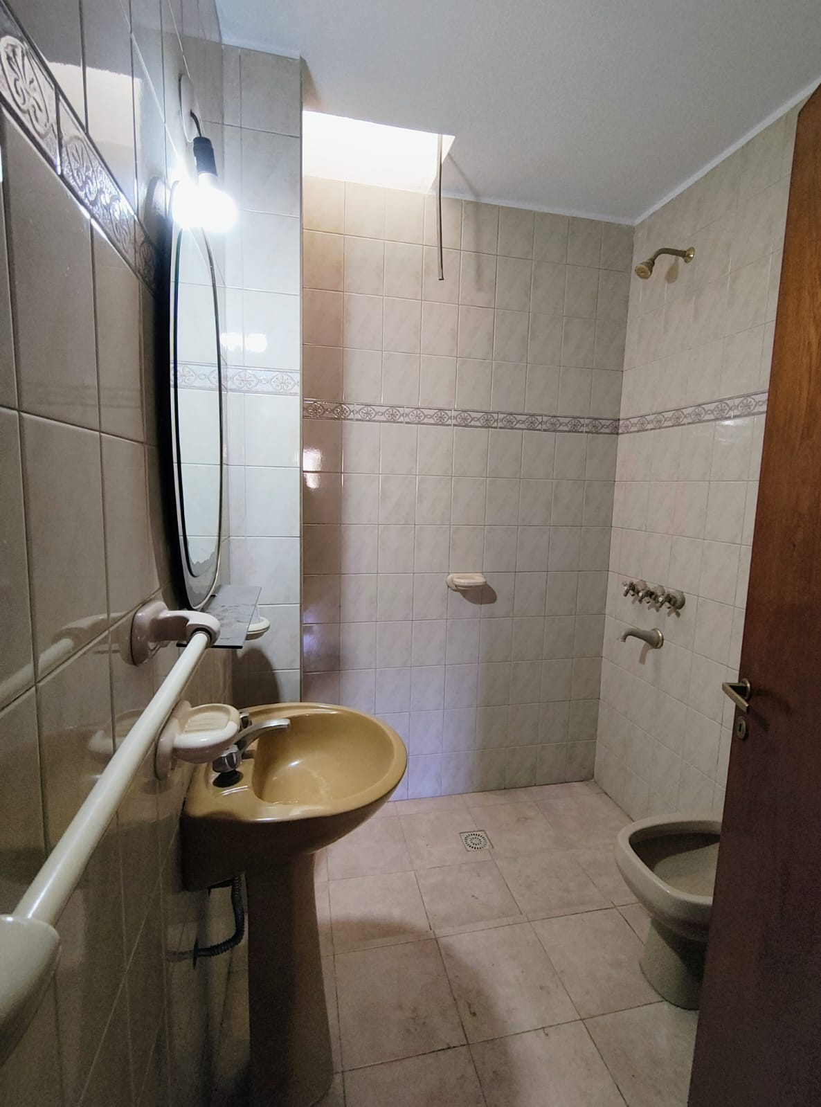 Amplio Dpto ALQUILER de 2 Dorm B ALTA CORDOBA