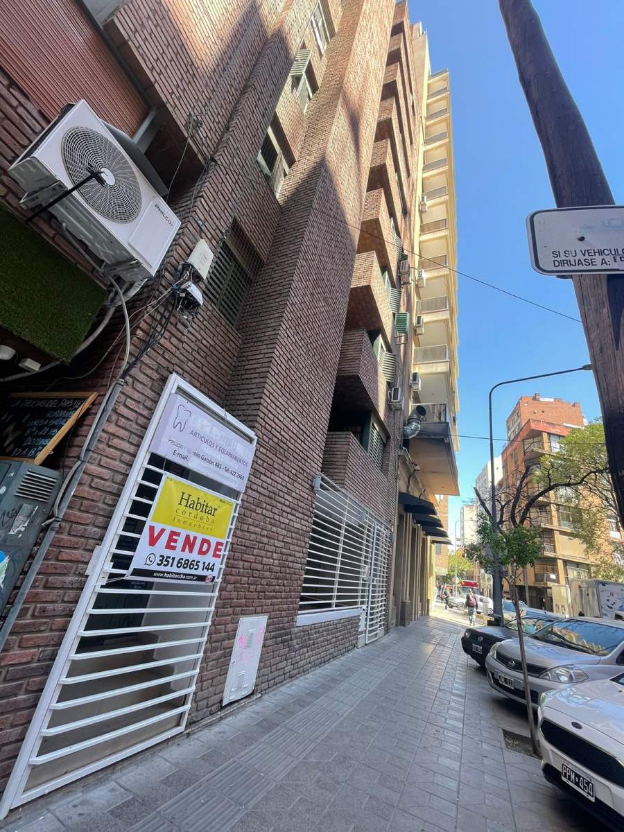 vendemos Local comercial con oficina  A pasos de Gemes y Nueva Córdoba
