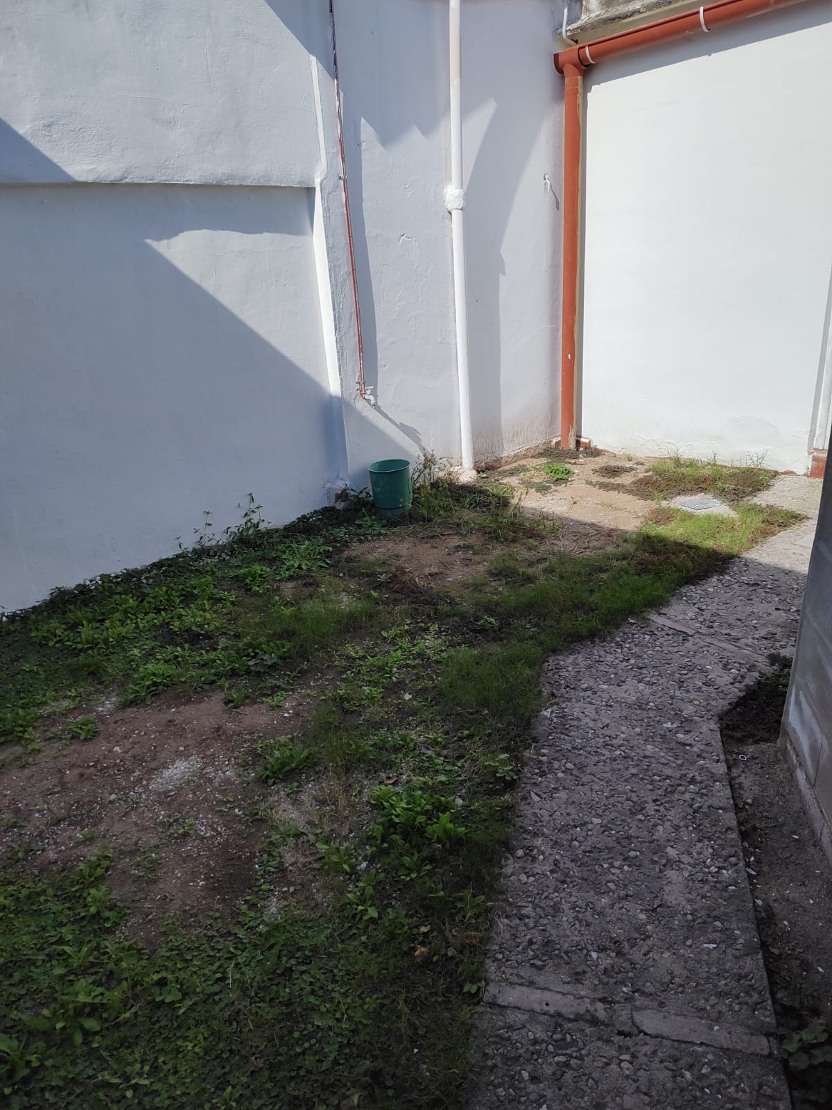 Alquiler Casa - Barrio Los Paraísos