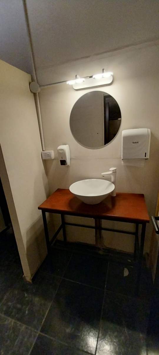 LOCAL EN ALQUILER A MEDIA CUADRA DE LA PLAZA JERONIMO DEL BARCO