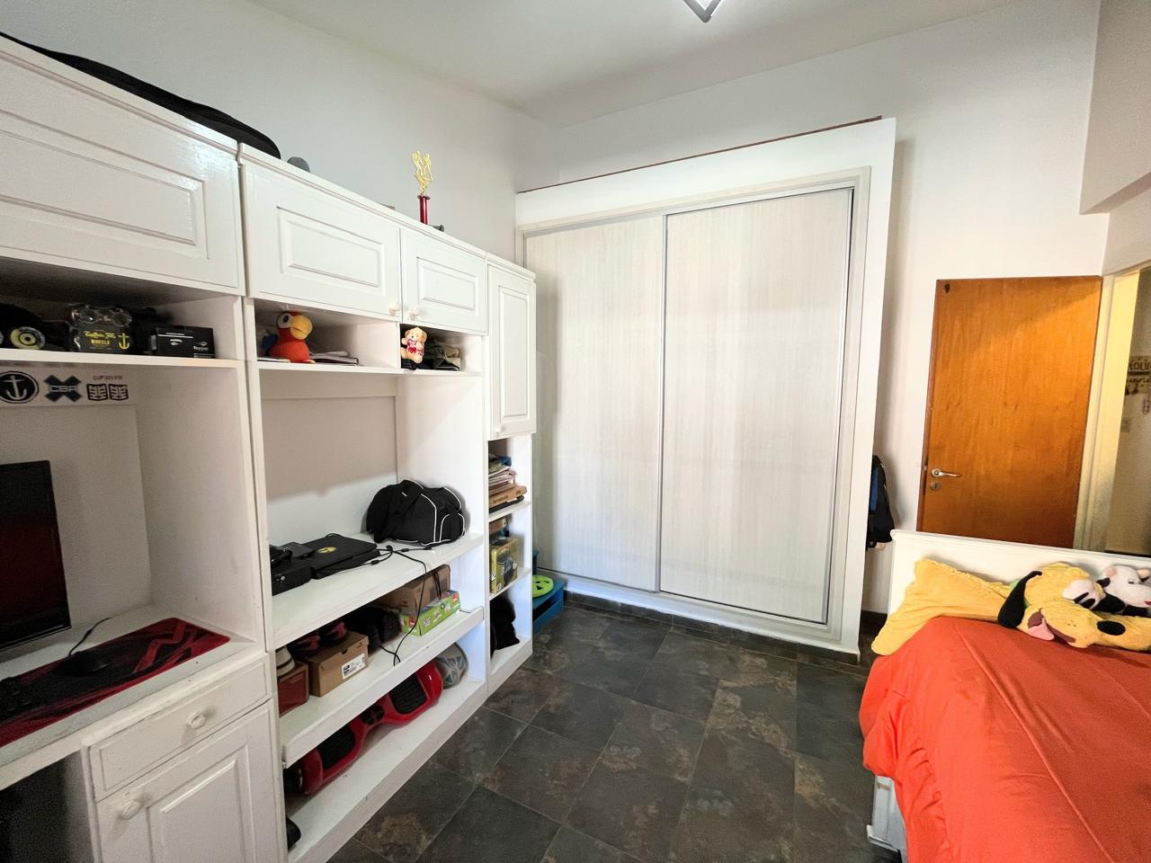 MUTUAL DOCENTE EXCELENTE PROPIEDAD CON PILETA Y MEJORAS