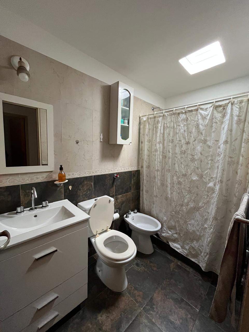 MUTUAL DOCENTE EXCELENTE PROPIEDAD CON PILETA Y MEJORAS