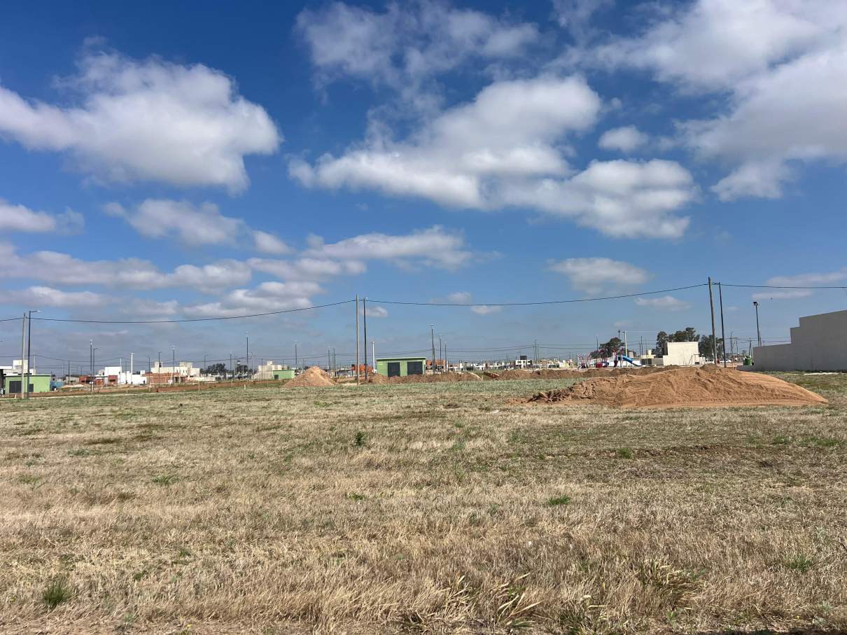 CUESTAS DE MANTANTIALES LOTE CENTRAL EN VENTA