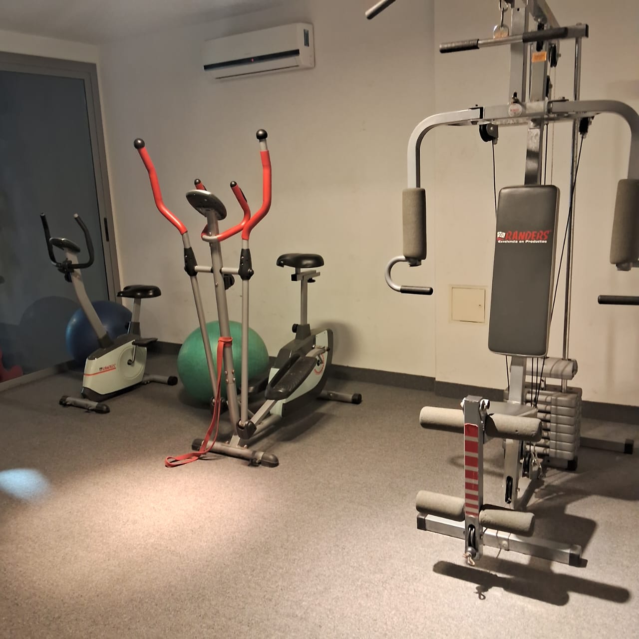 Venta de Departamento de 2 dorm en edificio SONOMA 3 con COCHERA