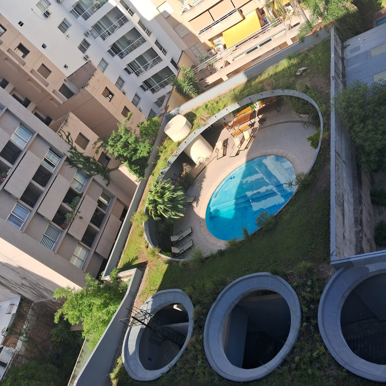 Venta de Departamento de 2 dorm en edificio SONOMA 3 con COCHERA