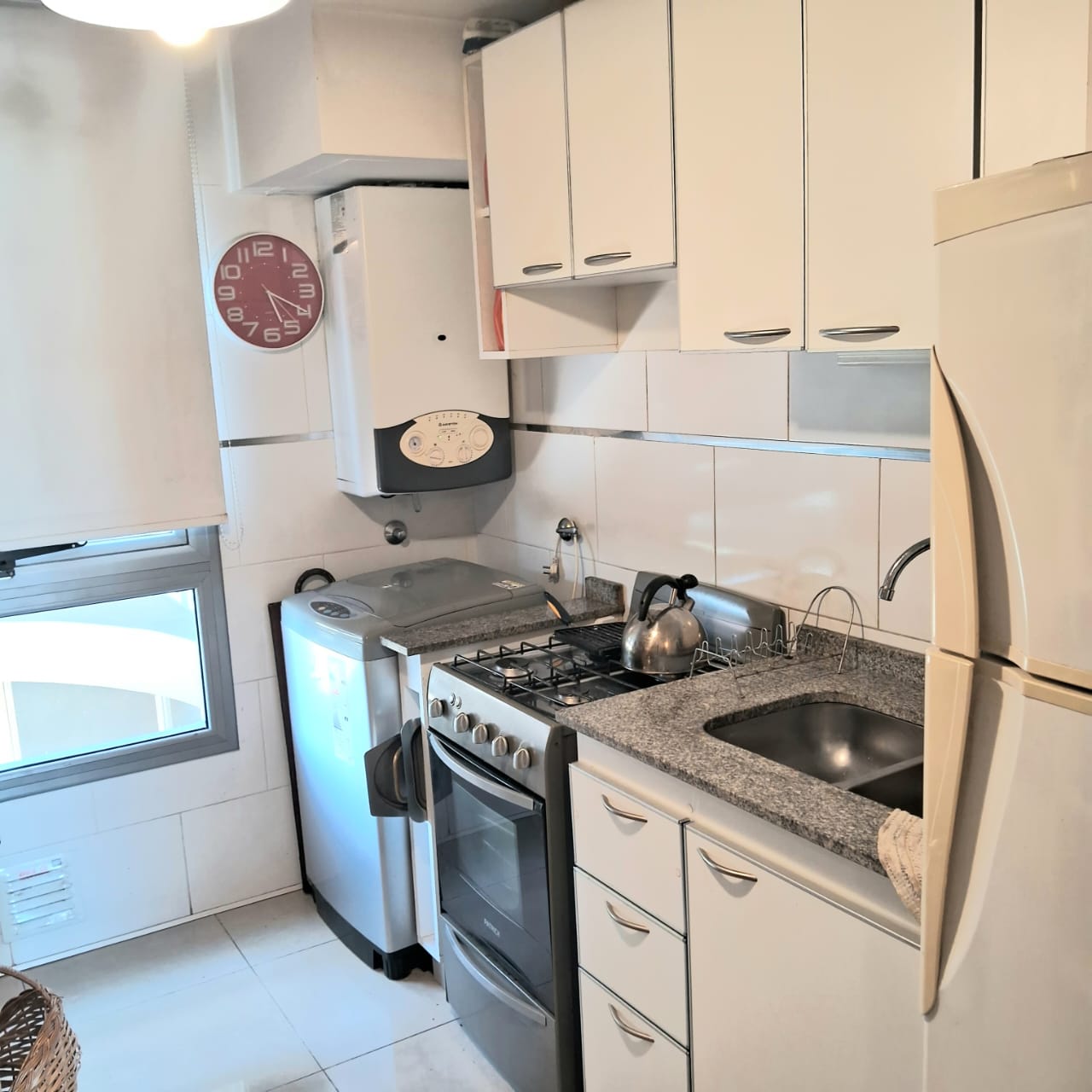 Venta de Departamento de 2 dorm en edificio SONOMA 3 con COCHERA