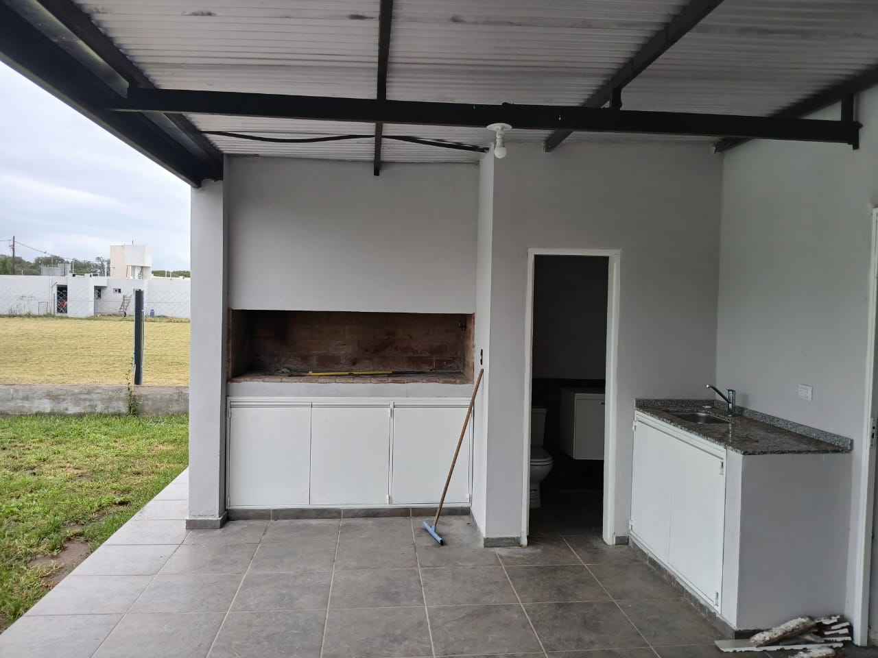CASA A ESTRENAR EN VENTA B ALTOS DE LA COLONIA - COLONIA TIROLESA.
