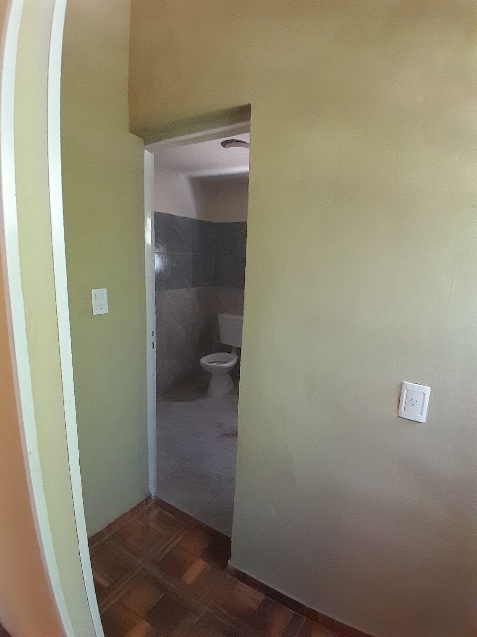 VENDO CASA RECICLADA B LOS POZOS,  VILLA LAS ROSAS