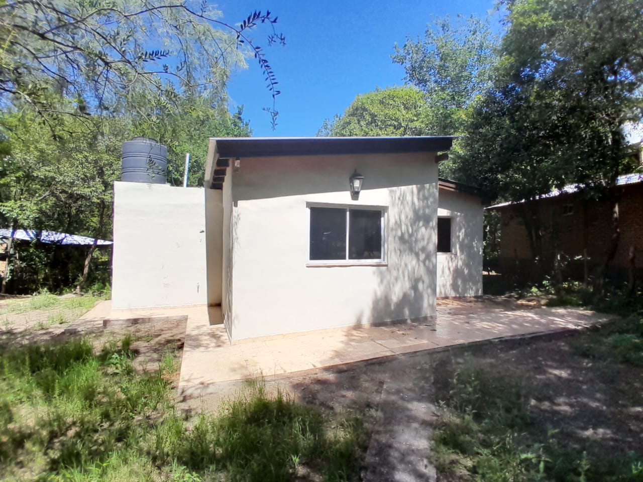 VENDO CASA RECICLADA B LOS POZOS,  VILLA LAS ROSAS