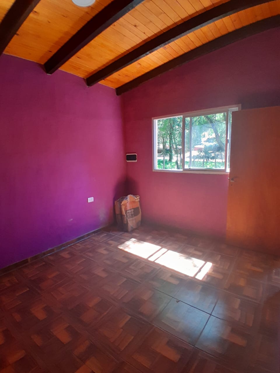 VENDO CASA RECICLADA B LOS POZOS,  VILLA LAS ROSAS