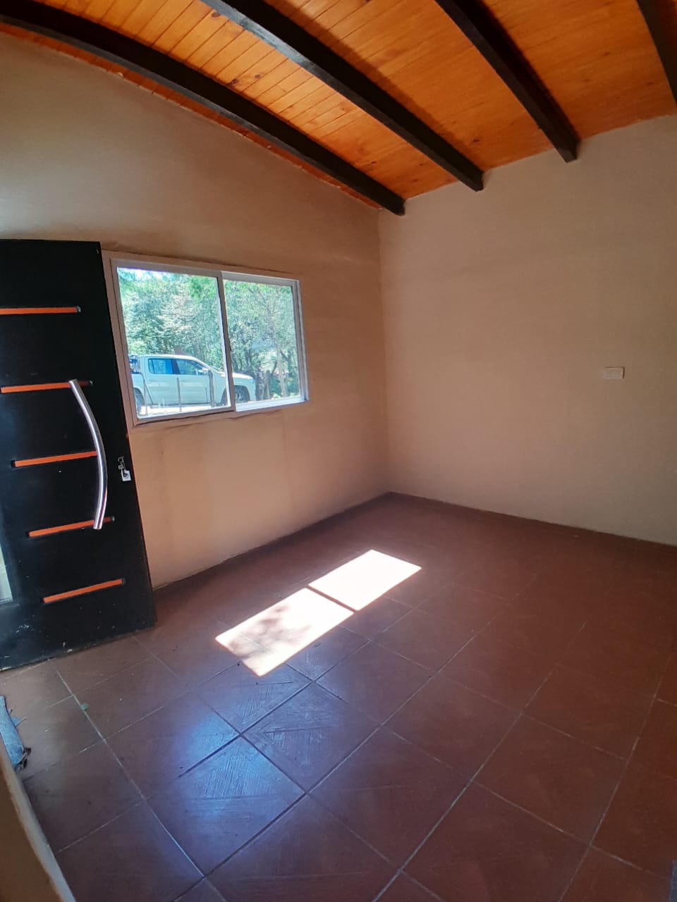 VENDO CASA RECICLADA B LOS POZOS,  VILLA LAS ROSAS