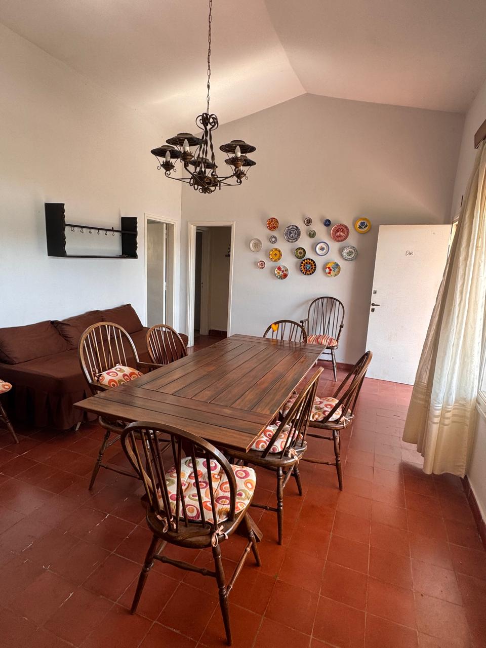 ALQUILO CASA sobre Costanera de Carlos Paz ZONA INMEJORABLE