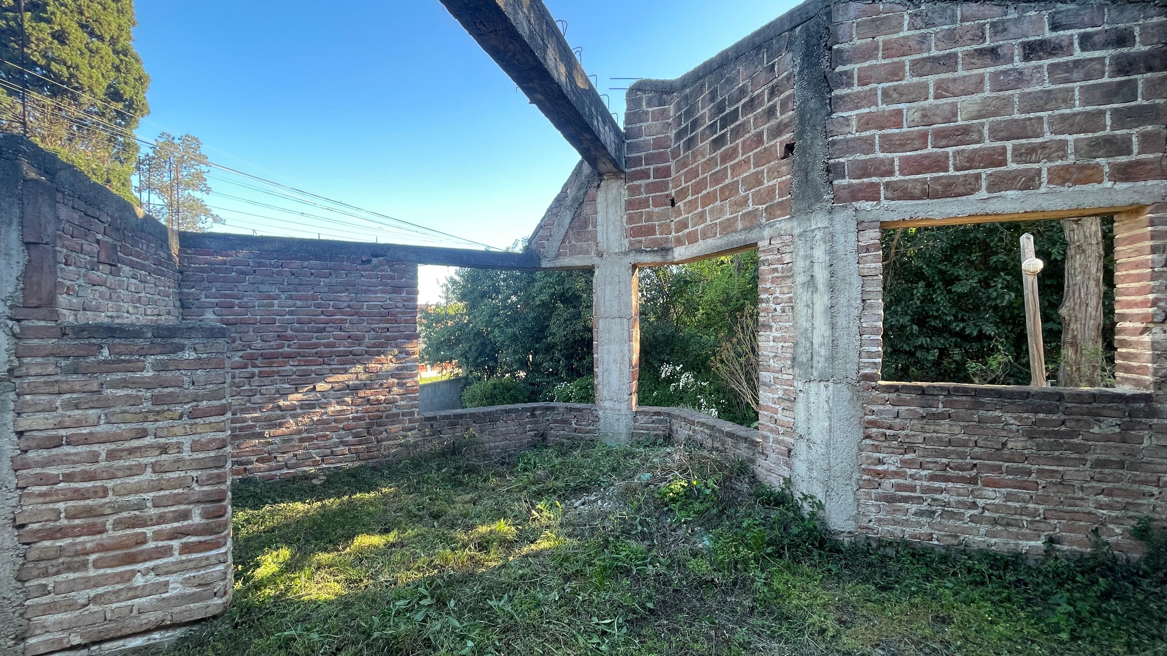 Unquillo - Casa en venta y construccion a terminar - APTO CREDITO