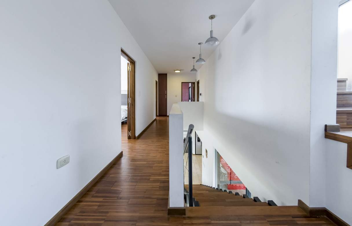 Los Arboles Valle Escondido casa exclusiva con cine