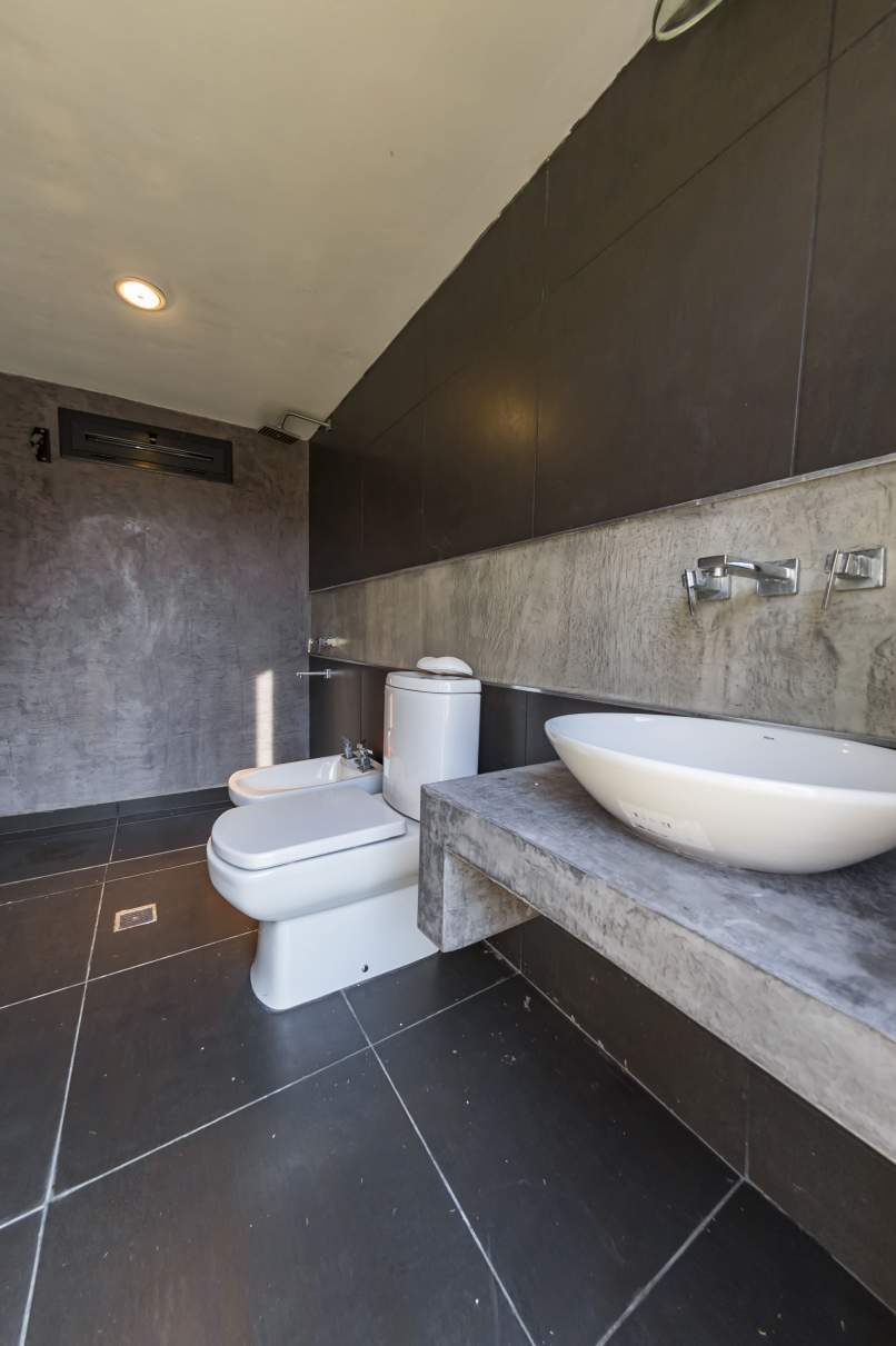 Los Arboles Valle Escondido casa exclusiva con cine