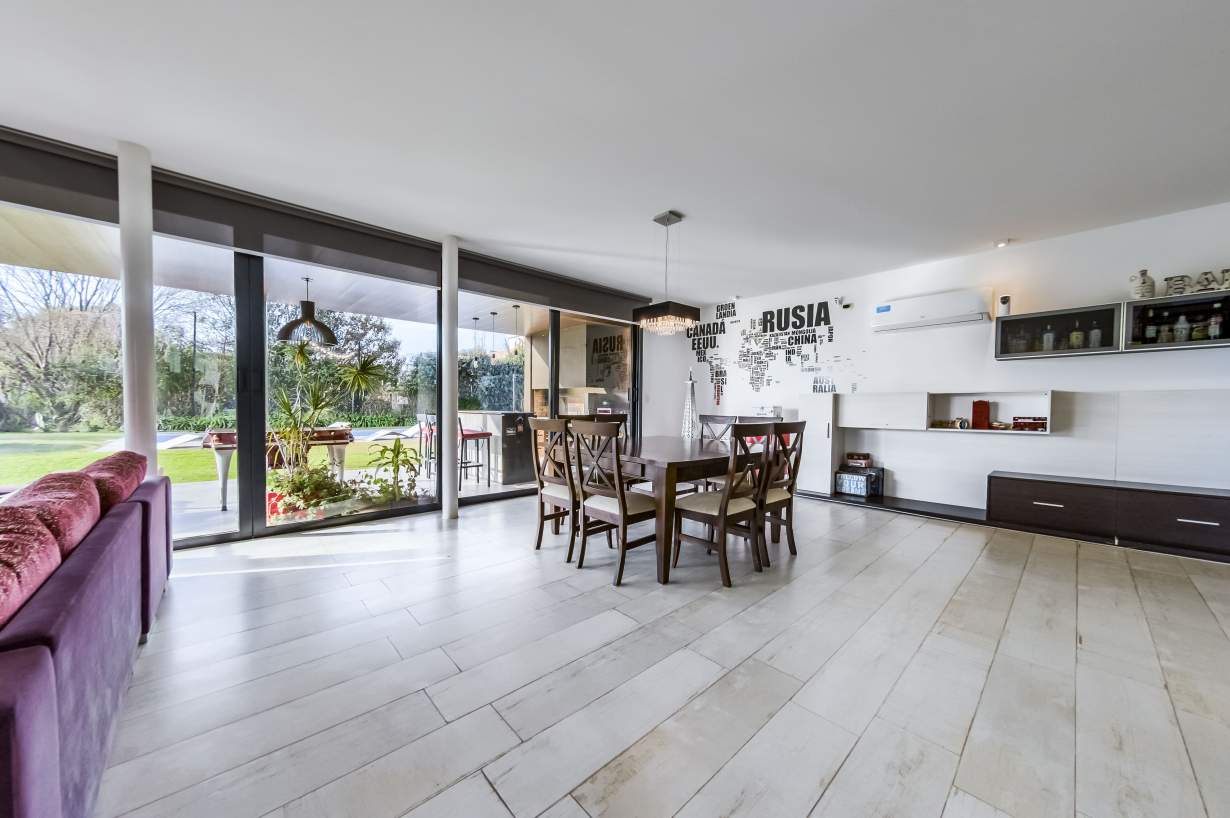 Los Arboles Valle Escondido casa exclusiva con cine