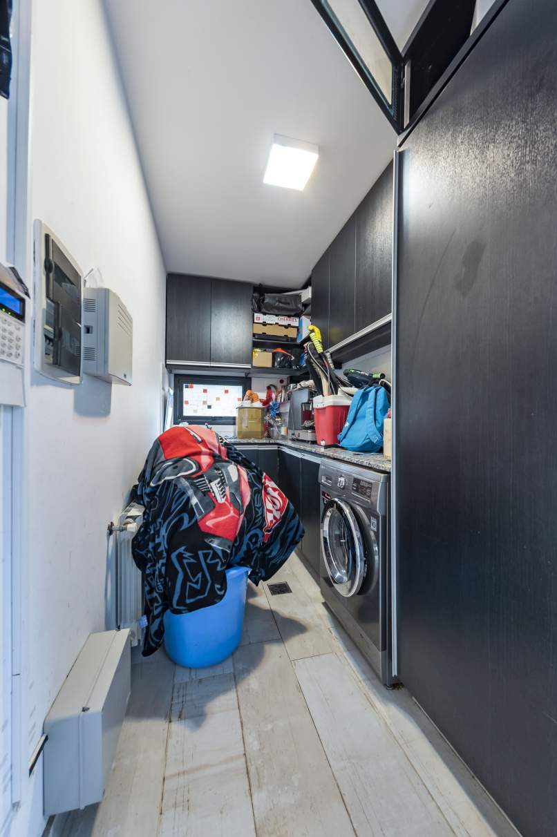 Los Arboles Valle Escondido casa exclusiva con cine