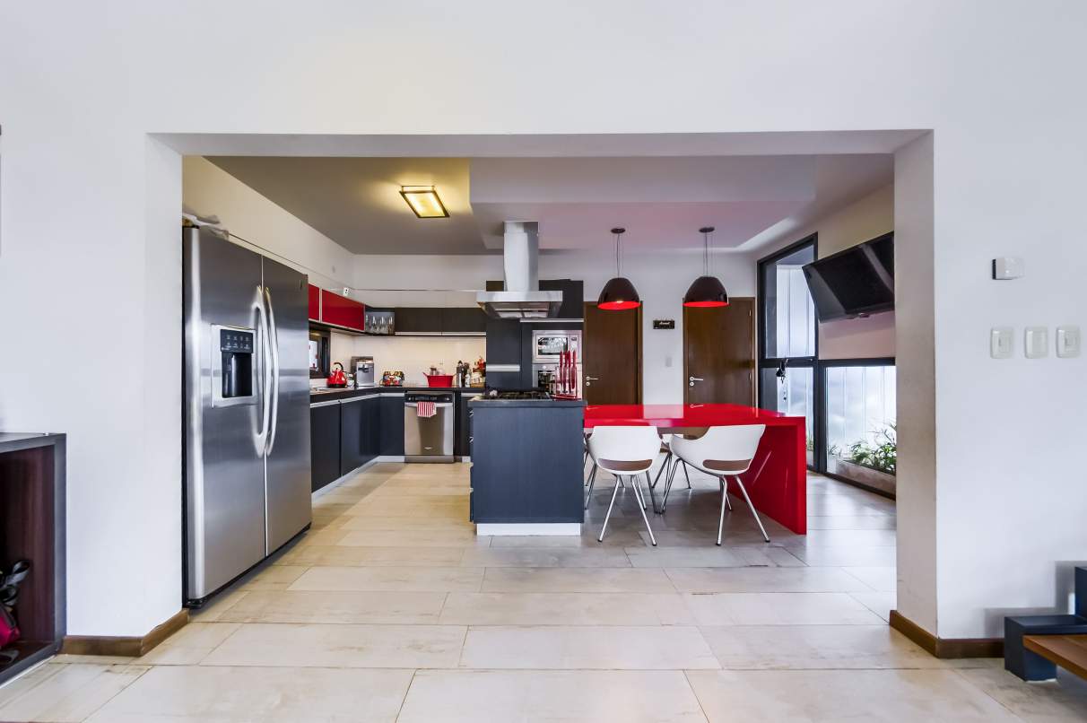 Los Arboles Valle Escondido casa exclusiva con cine