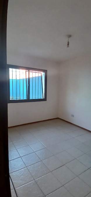 ALQUILER CASA 2 DORMITORIOS BAÑO COCHERA BARRIO QUEBRADA DE LAS ROSAS CÓRDOBA