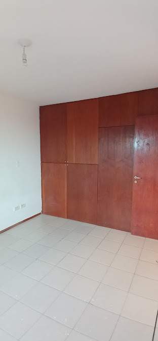 ALQUILER CASA 2 DORMITORIOS BAÑO COCHERA BARRIO QUEBRADA DE LAS ROSAS CÓRDOBA