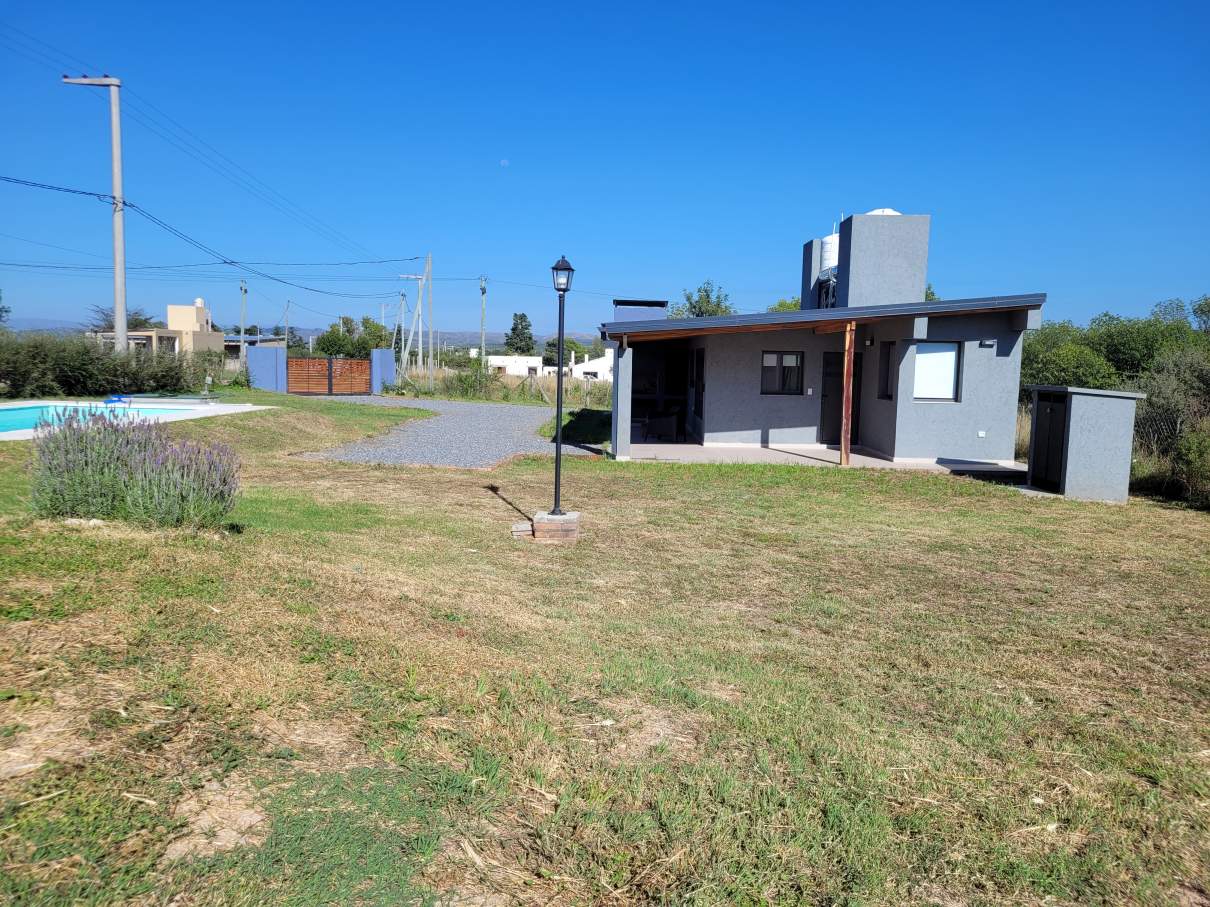 Alquiler Permanente 2 duplex de 1 dormitorio Villa Giardino, Punilla.