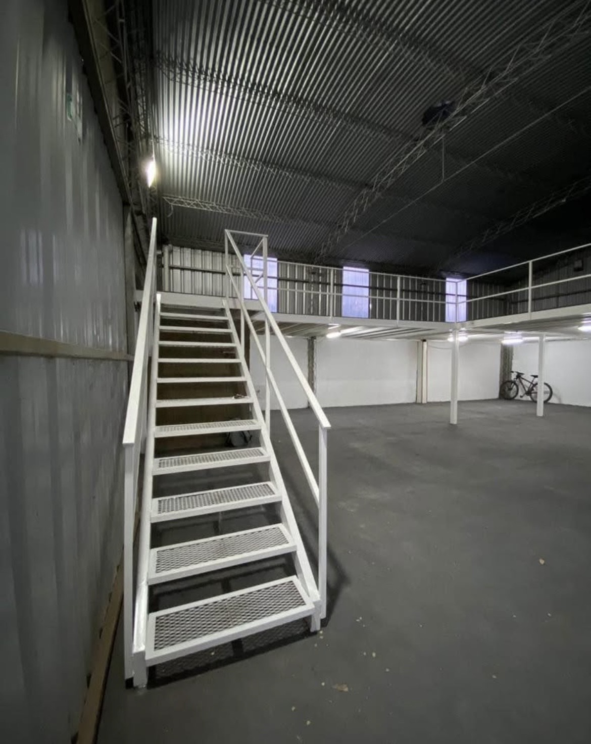 GALPON EN ALQUILER EN BARRIO EMPALME