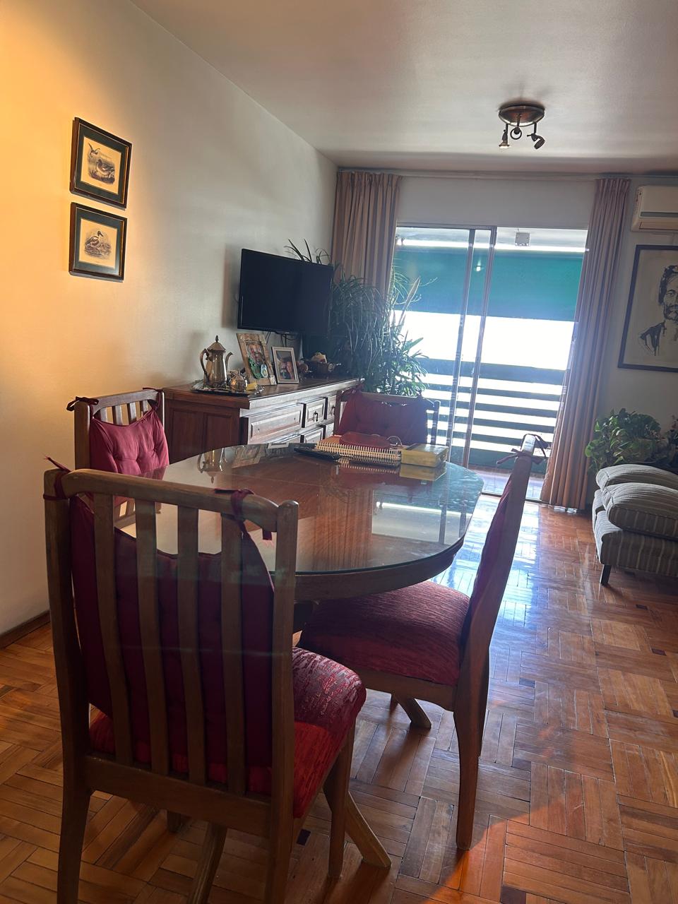 En venta dpto dos dorm con cochera. B Centro