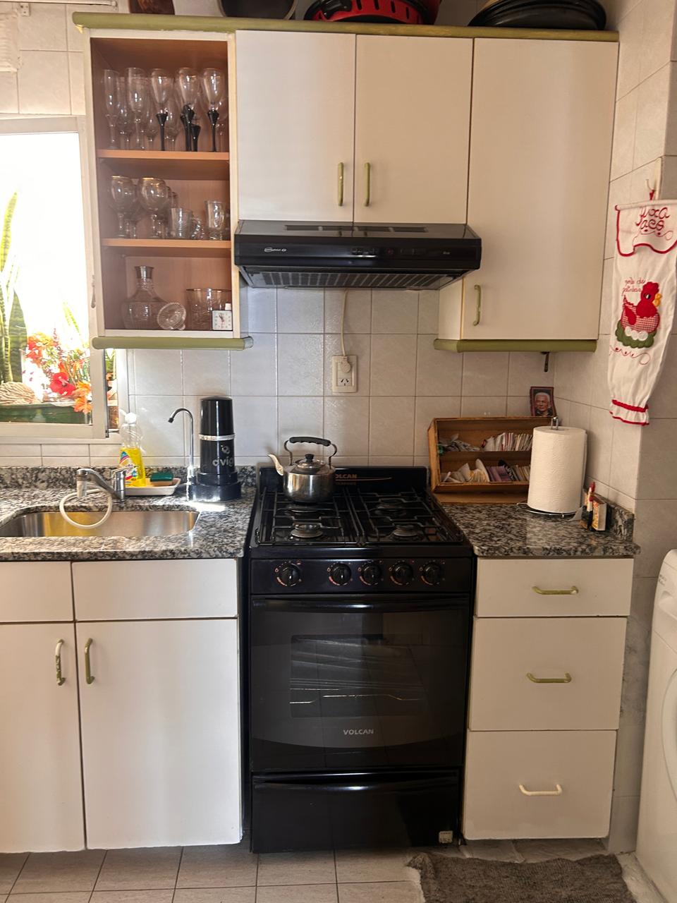 En venta dpto dos dorm con cochera. B Centro