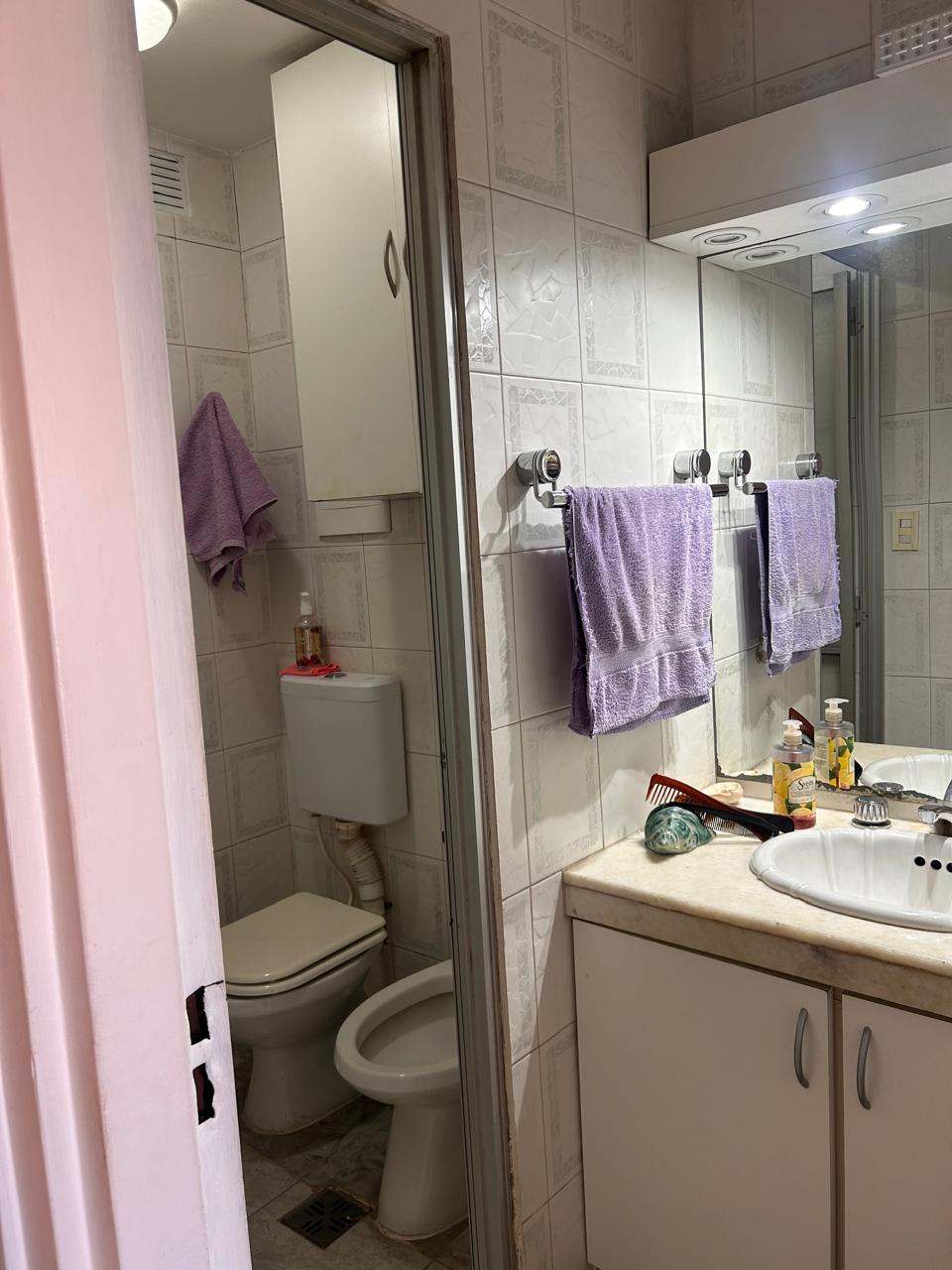En venta dpto dos dorm con cochera. B Centro